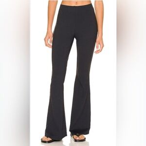 525 America Essential Black High Waisted Pull-On Flare Pants - NWT